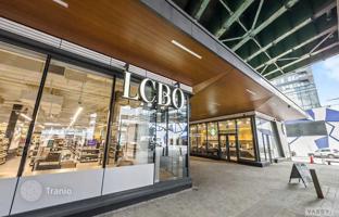 2-комнатная квартира на Дэн Леки Вей за C$1 069 000