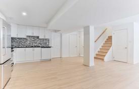 5-комнатный дом в городе в Норт-Йорке, Канада за C$1 639 000