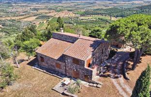 8-комнатная вилла 220 м² в Суверето за 1 980 000 €