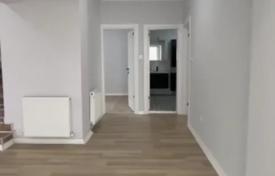 6-комнатная вилла 300 м² в Бююкчекмедже, Турция за $358 000