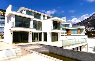 6-комнатная вилла 600 м² в Калкане за 65 720 000 TRY