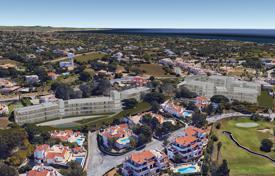 Новая двухкомнатная квартира в комплексе с бассейном и рестораном, Прайа-ду-Карвоейру, Фару, Португалия за 400 000 €