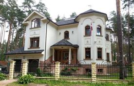 Дом в городе в Стопиньском крае, Латвия за 490 000 €