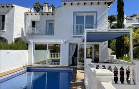 Меблированная двухэтажная вилла с бассейном и видом на море, Альтеа Хиллс, Испания за 395 000 €