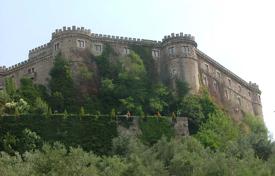 Средневековый замок в 100 км от Рима за 4 000 000 €