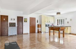 6-комнатная вилла 1 580 м² в Алворе за 990 000 €