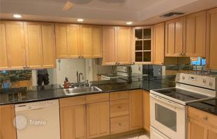 2-комнатная квартира в кондо 105 м² в Халландейл Бич за $329 000