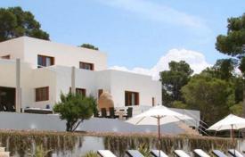 Семейная вилла с видом на море, садом и бассейном, Ибица, Испания за 23 500 € в неделю