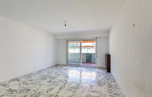 6-комнатная квартира 83 м² в Ницце за 590 000 €