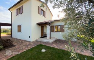 4-комнатный дом 220 м² в Водняне за 1 050 000 €
