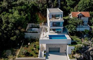 4-комнатная вилла 236 м² в городе Херцег-Нови за 850 000 €
