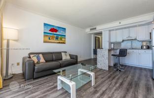 1-комнатная квартира в кондо 41 м² в Коллинз-авеню за $389 000