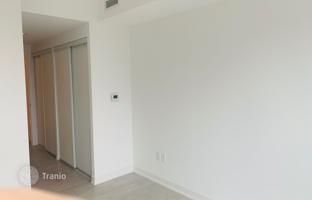 6-комнатная квартира в Норт-Йорке за C$1 055 000