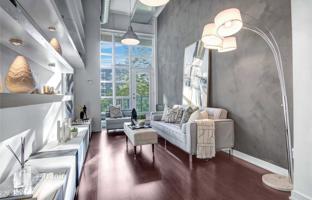 6-комнатная квартира на Макферсон-авеню за C$1 153 000