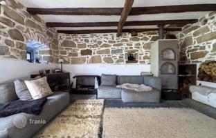 12-комнатный дом 646 м² в Лупоглаве за 995 000 €