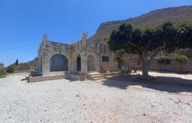 Каменная вилла с видом на море и большим участком в Коккино Хорио, Крит, Греция за 650 000 €