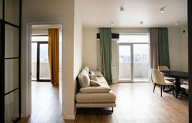 Продается шикарная трех комнатная квартира, в культурном центре Батуми в новом доме за $93 000