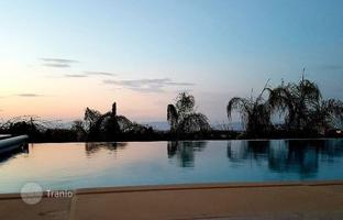 4-комнатный коттедж 180 м² в Никосии за 518 000 €