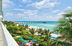 Стильная квартира с видом на океан в резиденции на первой линии от пляжа, Санни Айлс Бич, Флорида, США за $825 000