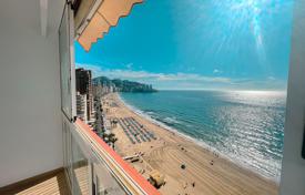 Солнечная квартира на первой линии от моря в Бенидорме, Аликанте, Испания за 389 000 €