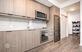 6-комнатная квартира в Норт-Йорке за C$1 130 000