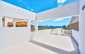 Солнечная квартира с видом на море в Коста-дель-Силенсио, Тенерифе, Испания за 318 000 €