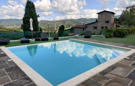 Поместье с двумя бассейнами и живописным видом, Флоренция, Италия за 10 000 000 €