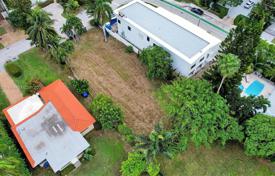 Земельный участок в Майами-Бич, США за 2 395 000 €