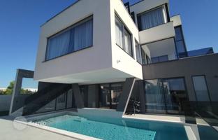 8-комнатный дом 420 м² в Медулине за 2 270 000 €