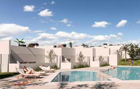 Таунхаус с гаражом в резиденции с бассейном, Аликанте, Испания за 297 000 €
