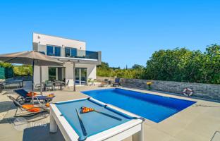 4-комнатный дом 131 м² в Светвинченате за 613 000 €