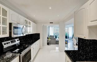 2-комнатная квартира в кондо 149 м² в Халландейл Бич за $770 000