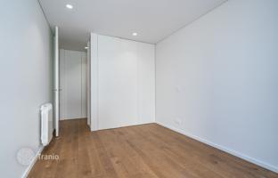 4-комнатная квартира 178 м² в Порту (город) за 740 000 €