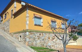 Средиземноморская меблированная вилла с бассейном и живописными видами, Льорет‑де-Мар, Испания за 545 000 €