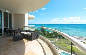 Современная квартира с видом на океан в резиденции на первой линии от пляжа, Санни Айлс Бич, Флорида, США за $1 899 000