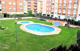 Четырехкомнатные апартаменты в резиденции с садом и бассейном, рядом с пляжем, Льорет‑де-Мар, Испания за 221 000 €
