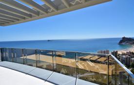 Уникальный пентхаус с панорамным видом на море в Бенидорме, Аликанте, Испания за 950 000 €