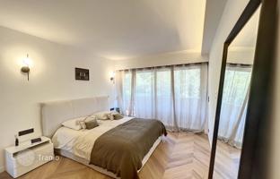 4-комнатная квартира в Калифорни Пезу за 2 380 000 €