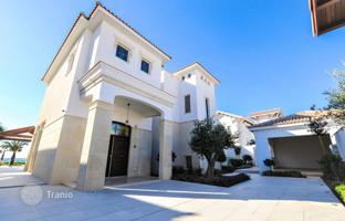5-комнатный коттедж 795 м² в Перволья за 5 520 000 €