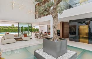 10-комнатная вилла 1 038 м² в Марбелье за 15 800 000 €