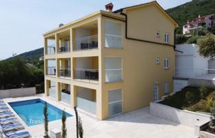 9-комнатный дом 438 м² в Раше за 990 000 €