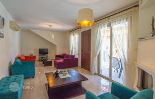 3-комнатный коттедж 211 м² в Полисе за 650 000 €