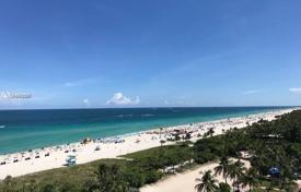 Меблированная трехкомнатная квартира всего в шаге от пляжа, Майами-Бич, Флорида, США за $2 650 000