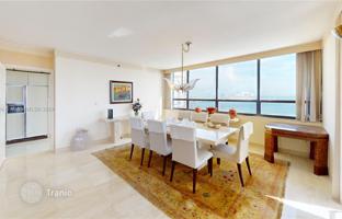 3-комнатная квартира в кондо 255 м² в Майами за $950 000
