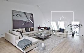 Стильная четырехкомнатная квартира в 5 районе Будапешта, Венгрия за 1 220 000 €
