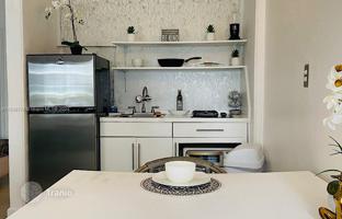 Кондоминиум 34 м² в Коллинз-авеню за $319 000