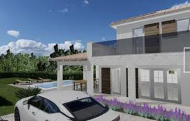 Дом Продажа дома с бассейном — Светвинченат за 499 000 €