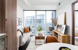 Квартира на Батерст-стрит, Торонто, Онтарио,  Канада за C$705 000