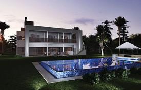 Современная дизайнерская вилла с частным бассейном, садом и парковкой, Михас, Испания за 1 087 000 €
