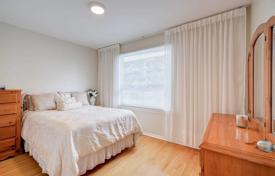 10-комнатный дом в городе в Скарборо, Канада за C$1 623 000